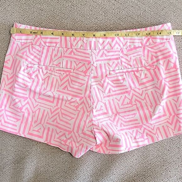 J. Crew Factory Neon Pink and White Geometric Aztec Chino Shorts - Size 4 - Picture 8 of 14